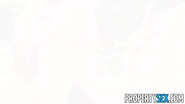 Азиатка стонет на свежем воздухе - #6