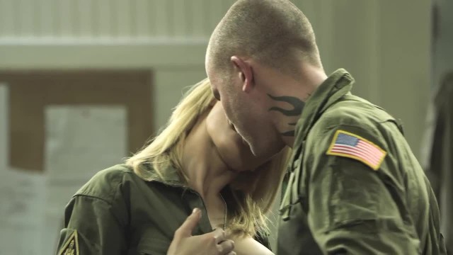 Трах с военным мужиком - #2