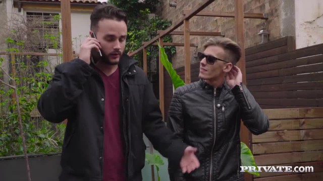 Одна темнокожая на двоих - #1